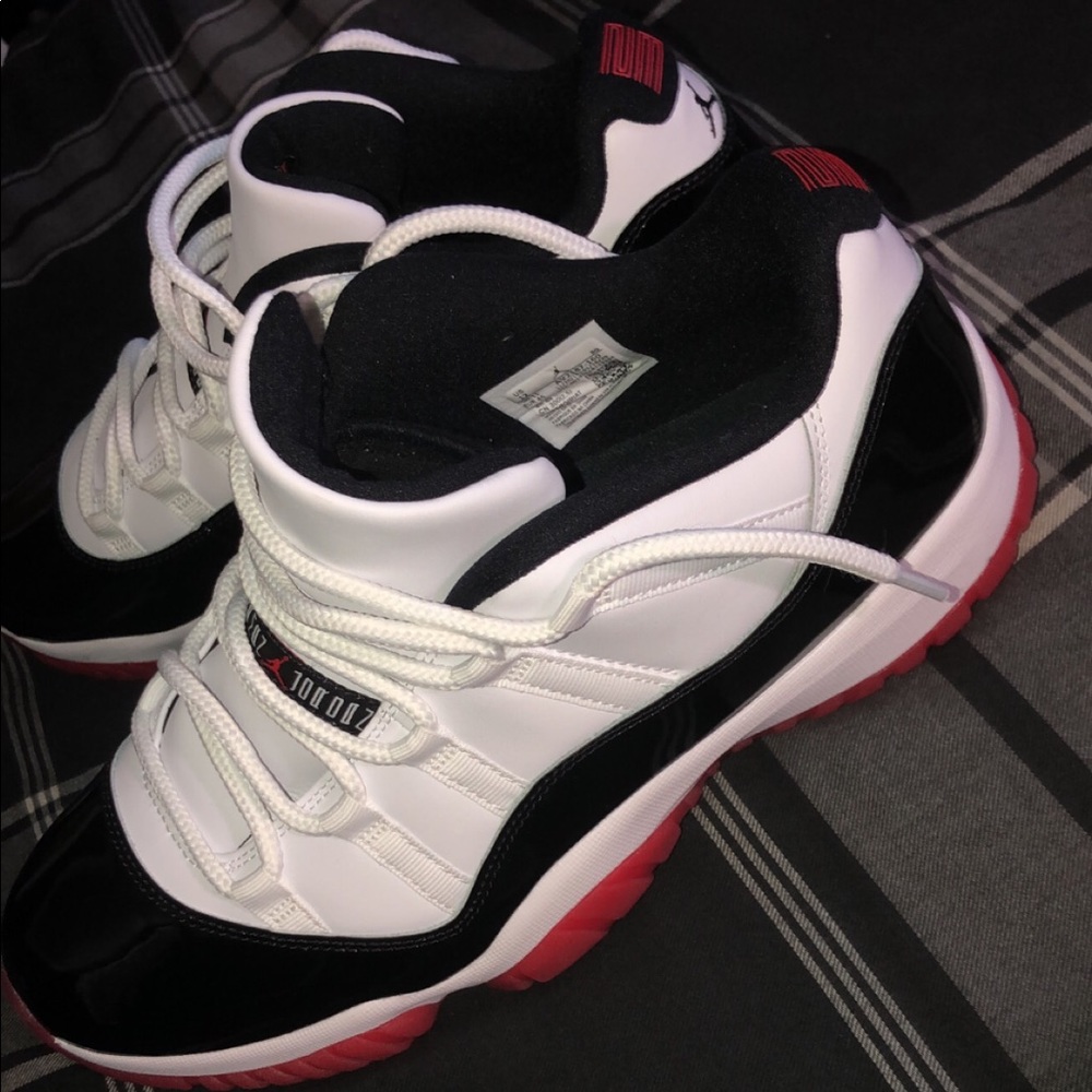 Jordan 11 low bred concord size 12. Ds og all
